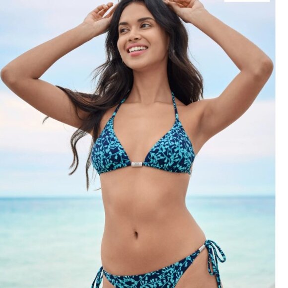 NEW! VENUS Triangle Bikini Top - Size 32C / 34B / 36A - Picture 2 of 5